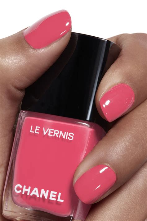 chanel turban nail polish